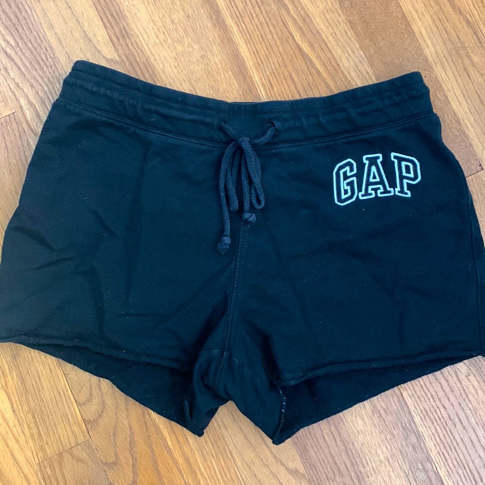 Gap black athletic shorts size S